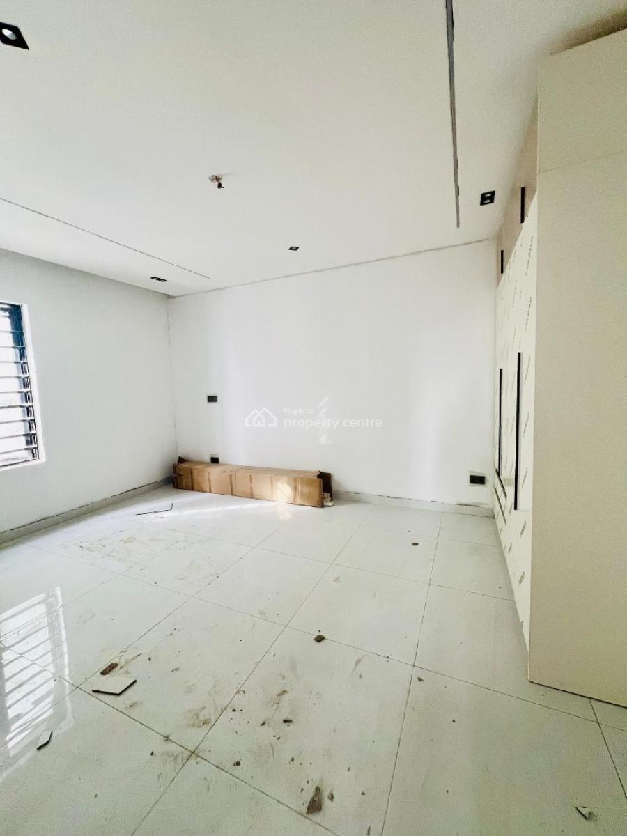 1 - 3bedroom Flat, Freedom Way, Lekki Phase 1, Lekki, Lagos, Block of Flats for Sale