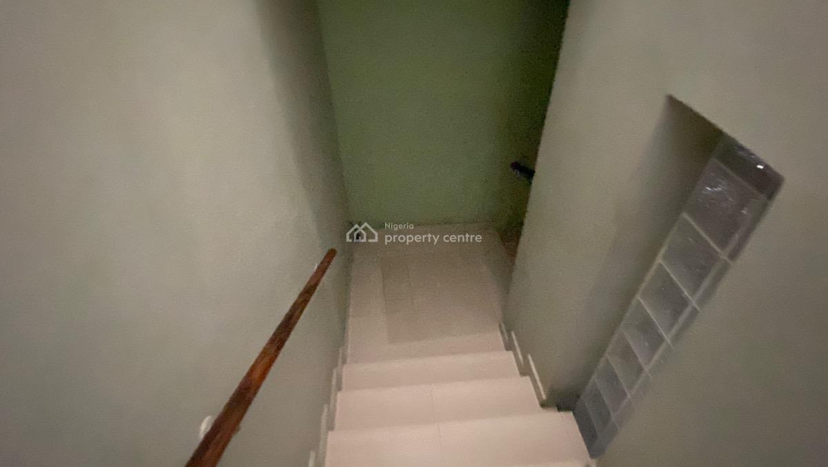Well Maintained 4 Bedroom Semi Detached, Off Admiralty Way, Lekki Phase 1, Lekki, Lagos, Semi-detached Duplex for Sale