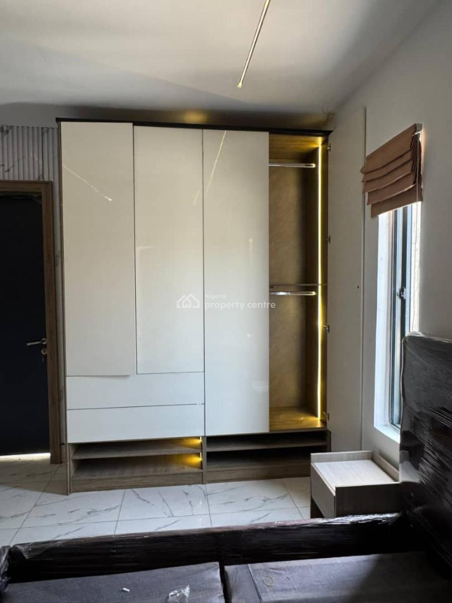 Newly Built One (1) & Two (2) Bedroom Apartment, Lekki Phase 1, Lekki, Lagos, Flat / Apartment for Sale