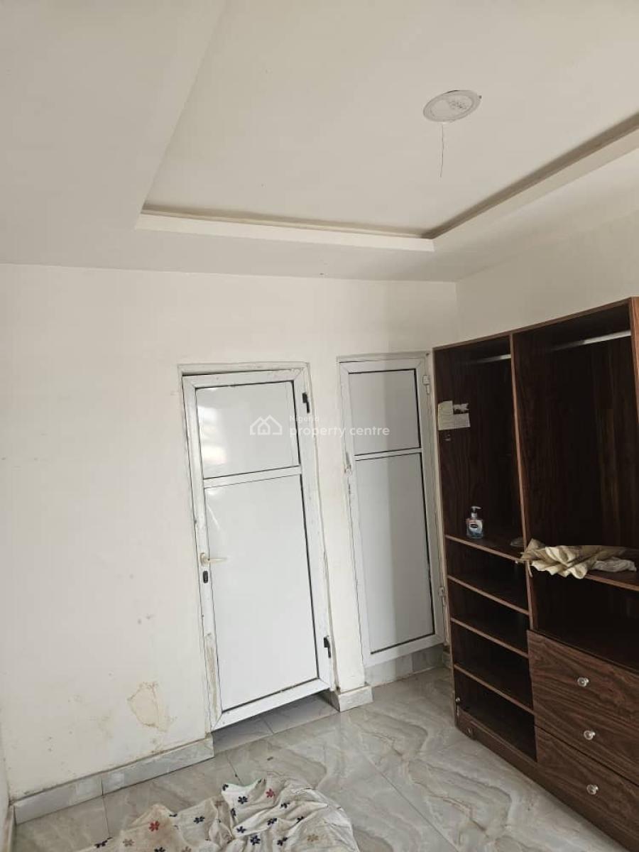 Clean and Standard Selfcon, Igboefun, Lekki, Lagos, Flat / Apartment for Rent