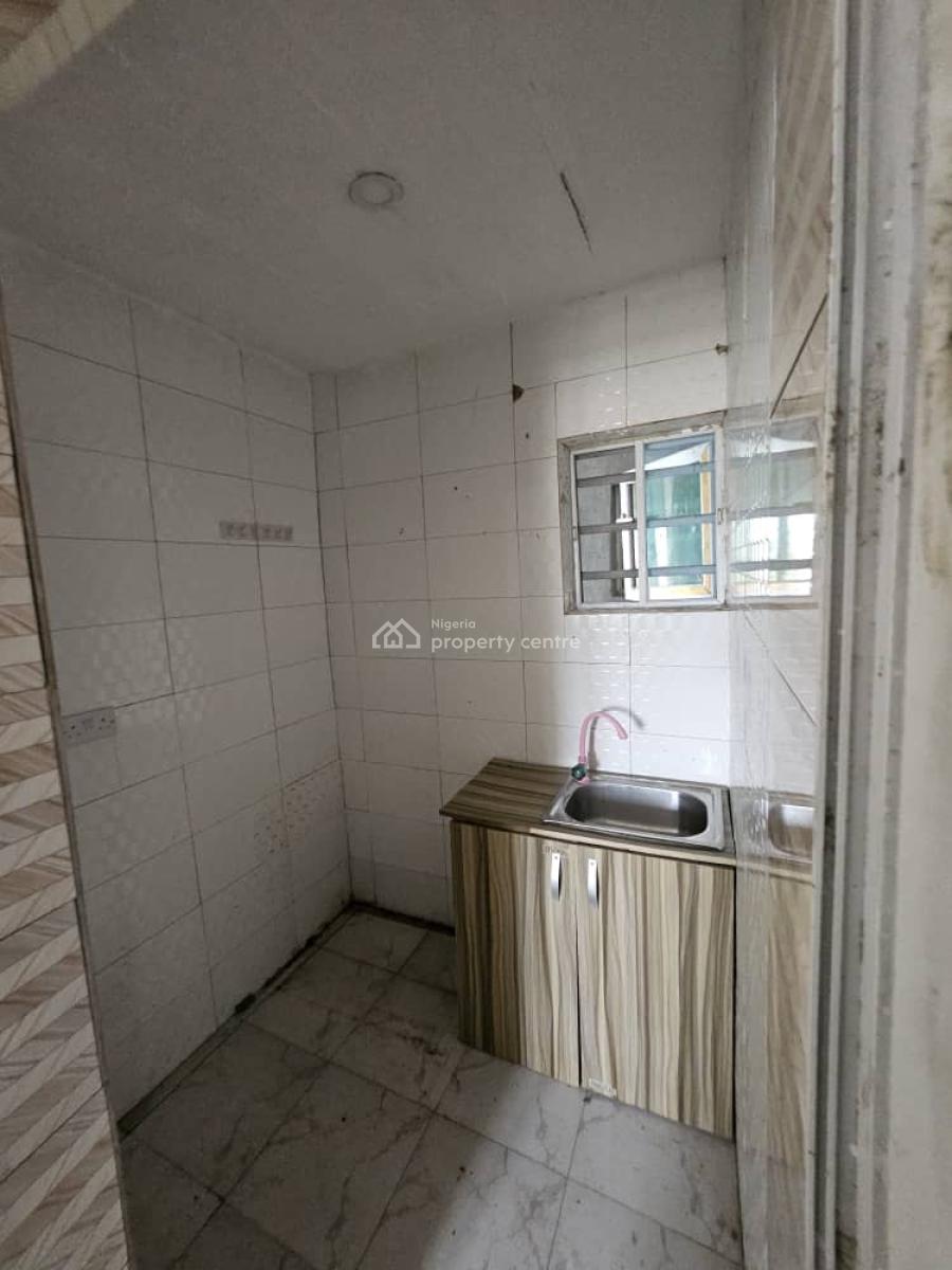 Clean and Standard Selfcon, Igboefun, Lekki, Lagos, Flat / Apartment for Rent