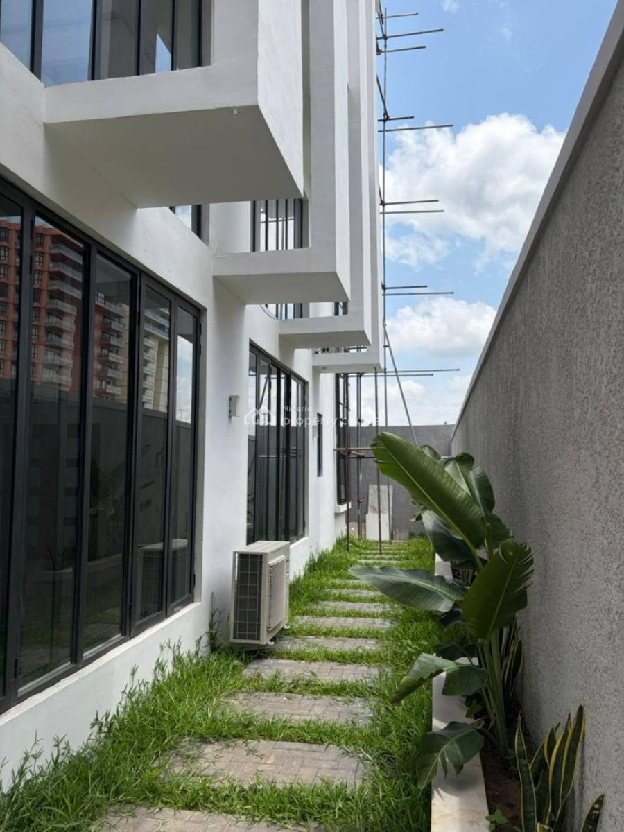 6 Bedrooms Detached with Bq, Banana Island, Banana Island, Ikoyi, Lagos, Detached Duplex for Sale