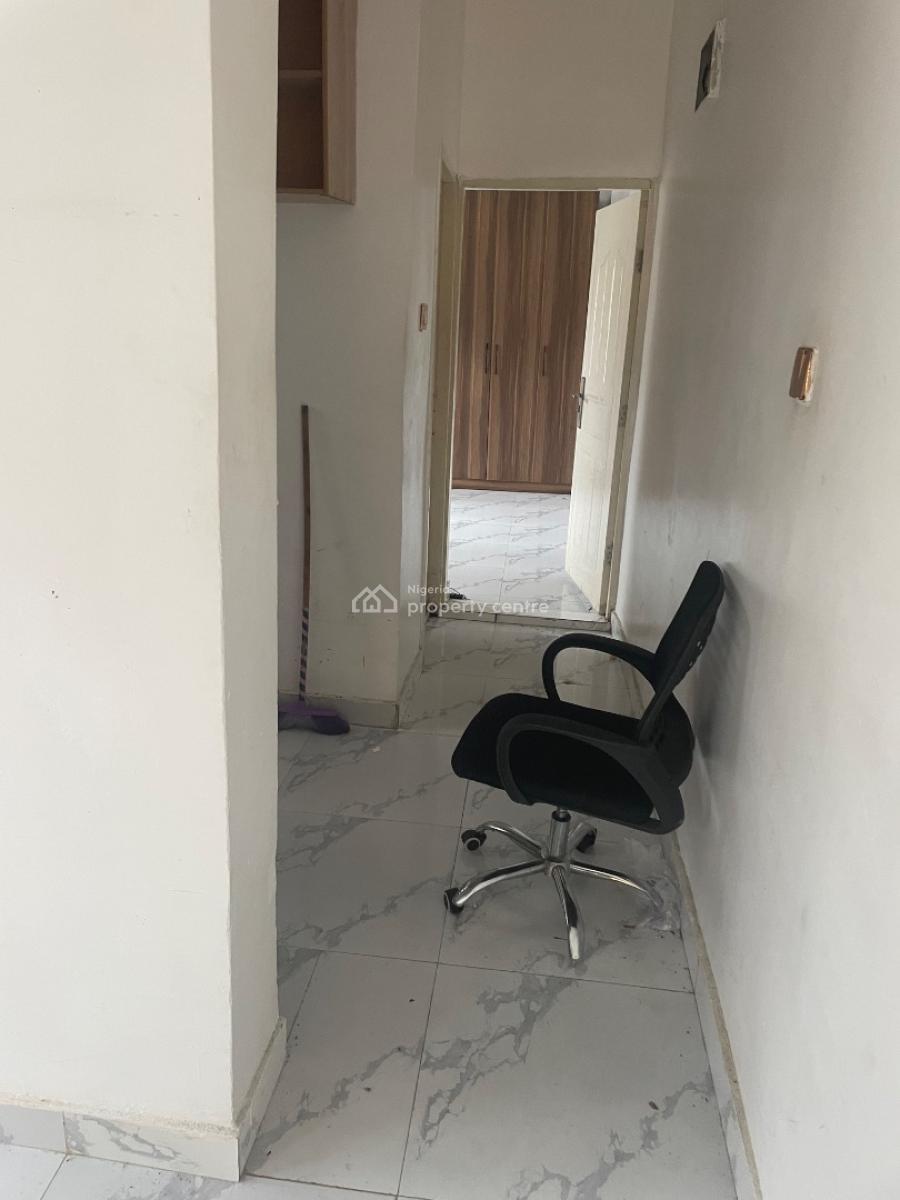 Sweet Mini Flat Upstairs in a Nice Environment, Sangotedo, Ajah, Lagos, House for Rent