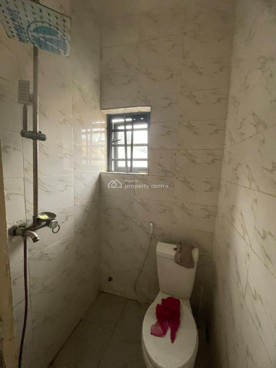 Sweet Mini Flat Upstairs in a Nice Environment, Sangotedo, Ajah, Lagos, House for Rent