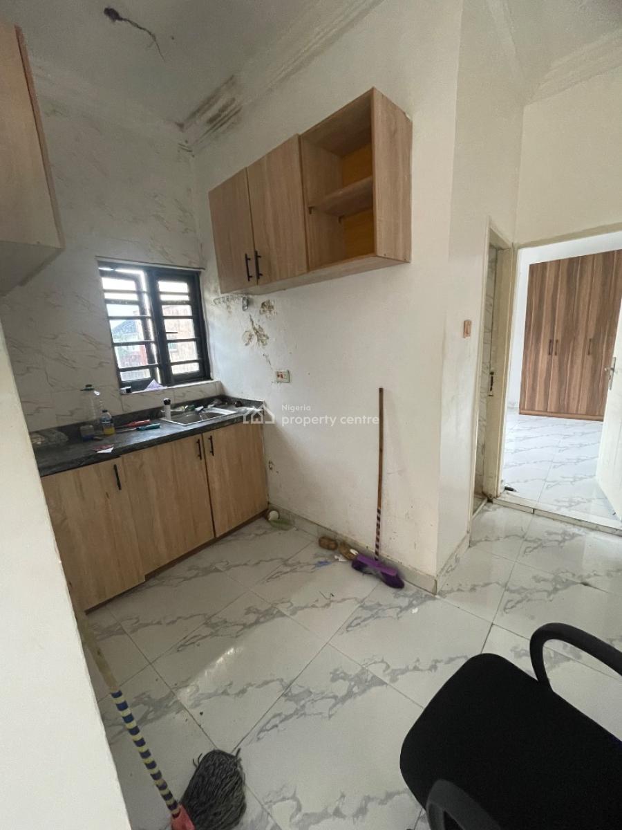 Sweet Mini Flat Upstairs in a Nice Environment, Sangotedo, Ajah, Lagos, House for Rent