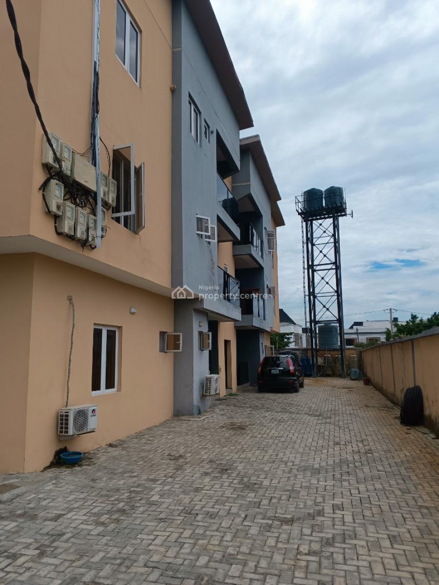 Luxury 3 Bedrooms Flat, Ground Floor, Atlantic View Estate, Alpha Beach Road, New-road Bustop, Igbo Efon, Lekki, Lagos, Flat / Apartment for Rent