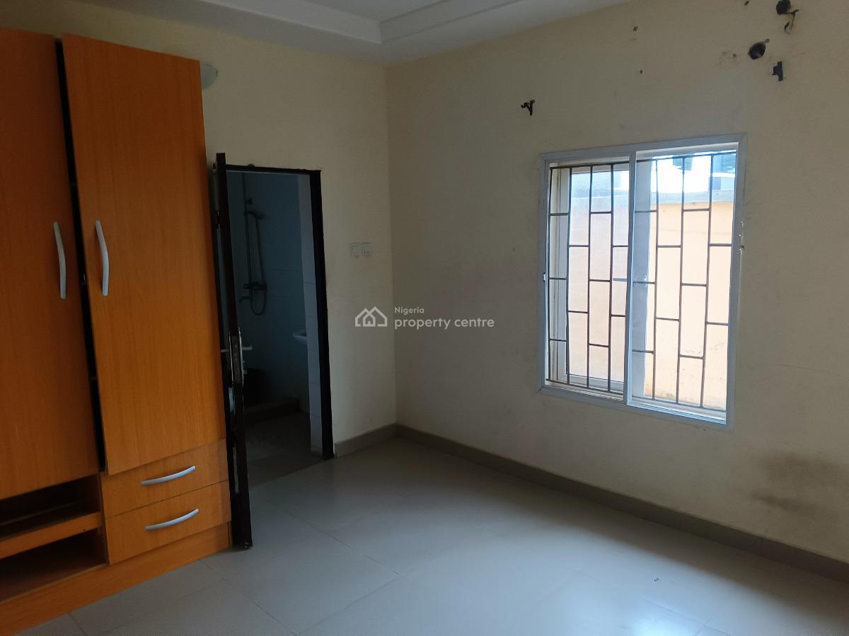 Luxury 3 Bedrooms Flat, Ground Floor, Atlantic View Estate, Alpha Beach Road, New-road Bustop, Igbo Efon, Lekki, Lagos, Flat / Apartment for Rent