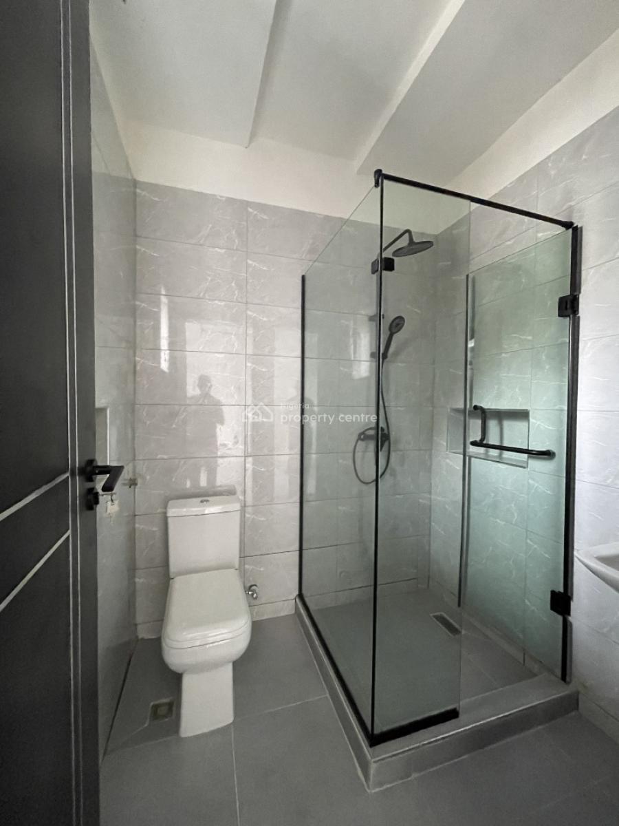 Alluringly Finished Luxury 2  Bedroom Apartment  in a Communal Living, Ikate, Lekki, Lagos, Flat / Apartment for Sale