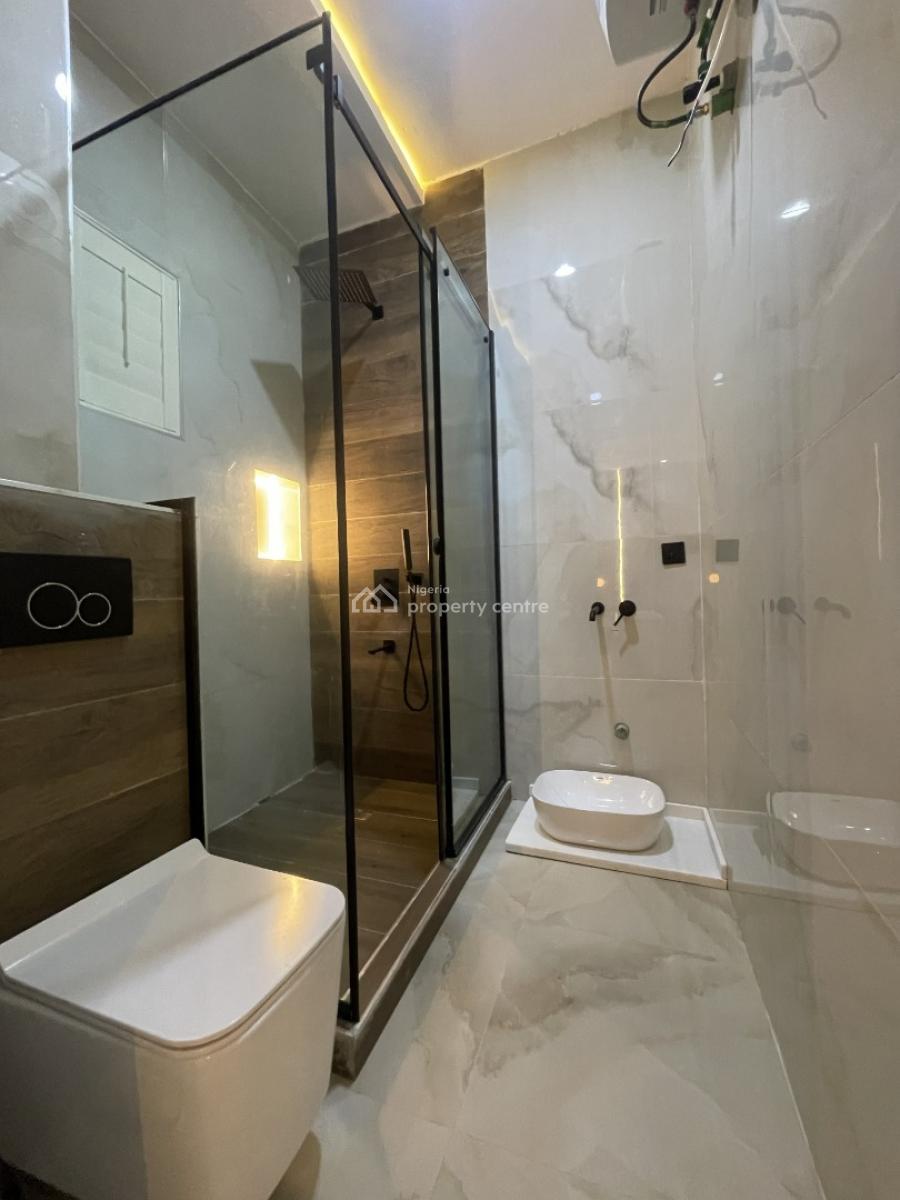 Alluringly Finished Luxury 2  Bedroom Apartment  in a Communal Living, Ikate, Lekki, Lagos, Flat / Apartment for Sale