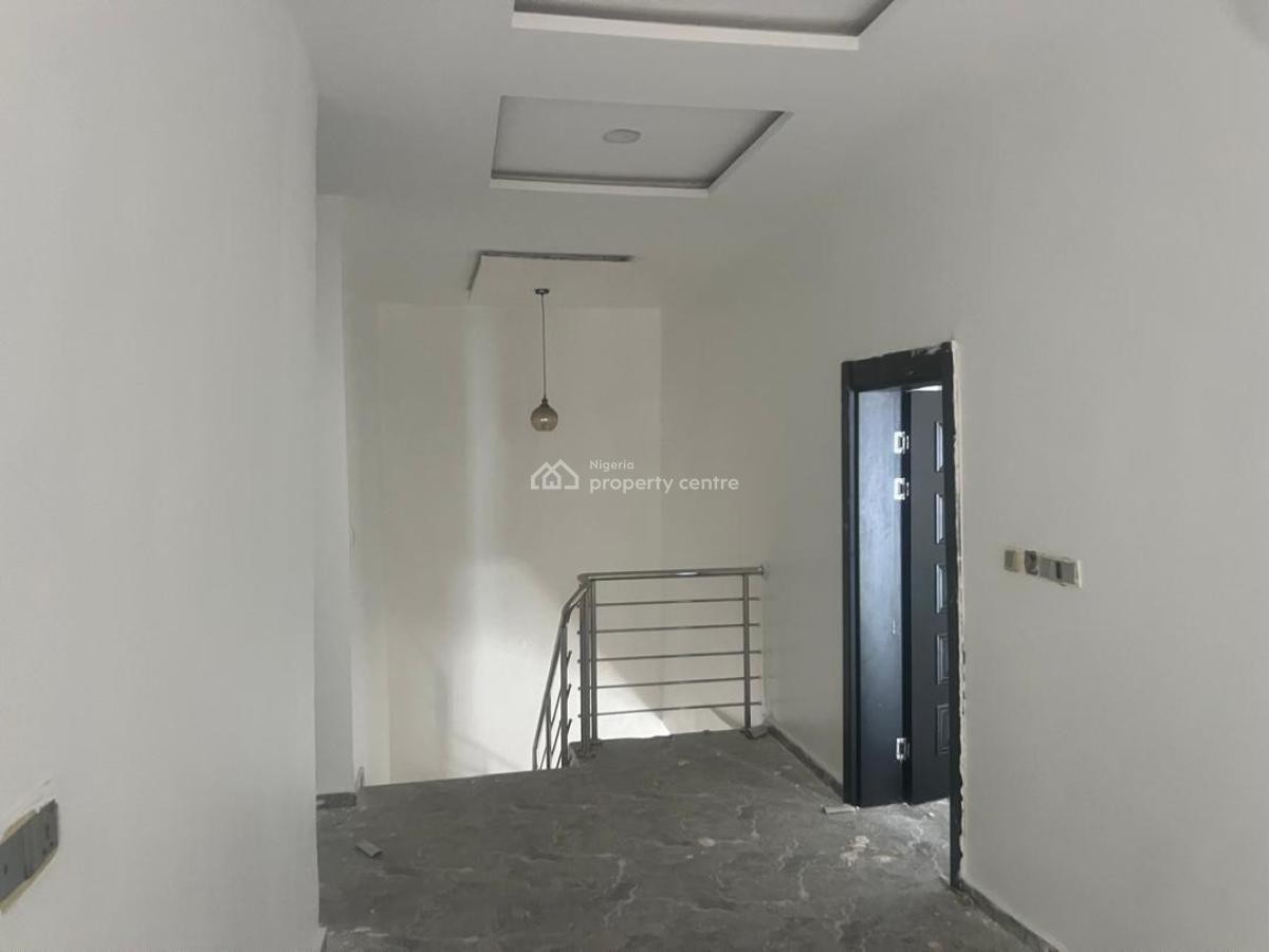 Self Compound 4 Bedroom Semi-detached Duplex with Bq, Chevron, Lekki, Lagos, Semi-detached Duplex for Rent