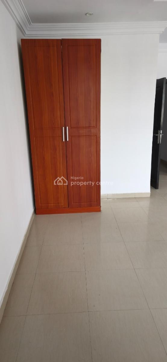 Renovated 5 Bedroom Semi Detached House with 2 Staff Rooms, Off Admiralty Way, Lekki Phase 1, Lekki, Lagos, Semi-detached Duplex for Rent