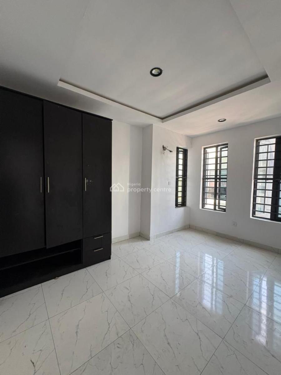 2 Bedroom Apartment, Ologolo, Lekki, Lagos, Flat / Apartment for Rent