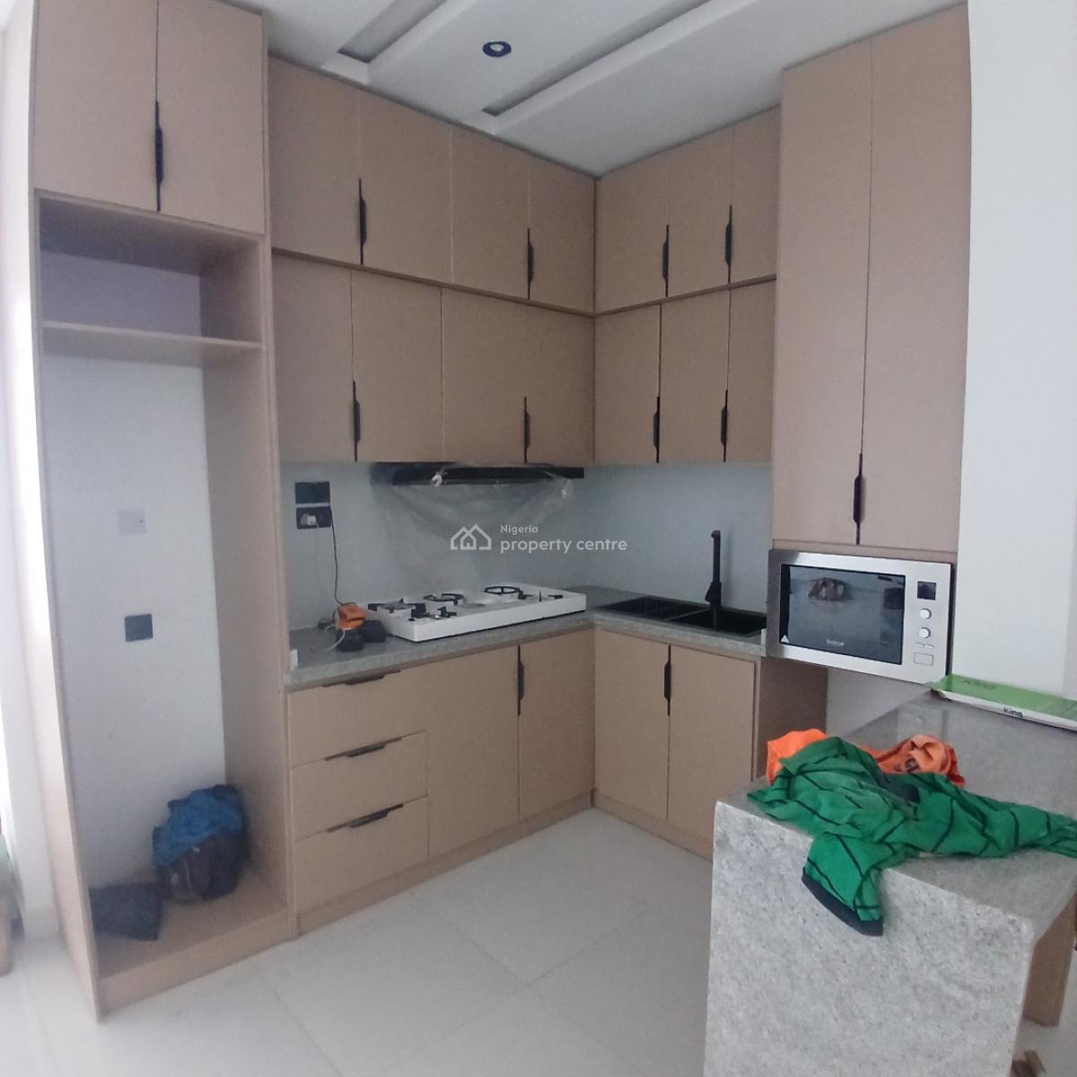 Newly Built 2 Bedroom Apartment with Swimming Pool, Lekki Phase 1, Lekki, Lagos, Flat / Apartment for Rent