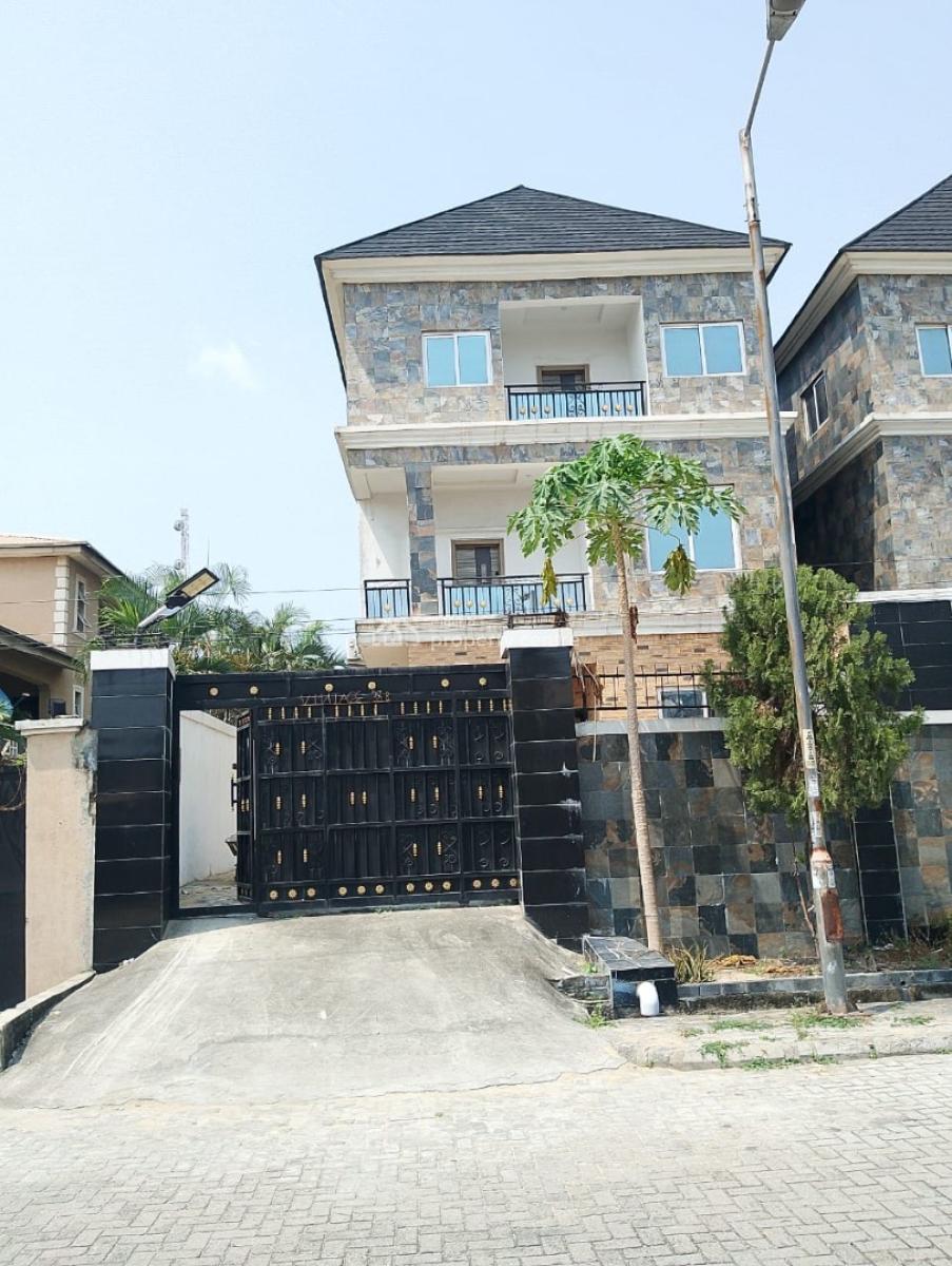 Luxury 5 Bedroom Detached House with 2 Bedroom and 2 Units Studio, Lekki Phase 1, Lekki, Lagos, Detached Duplex for Sale