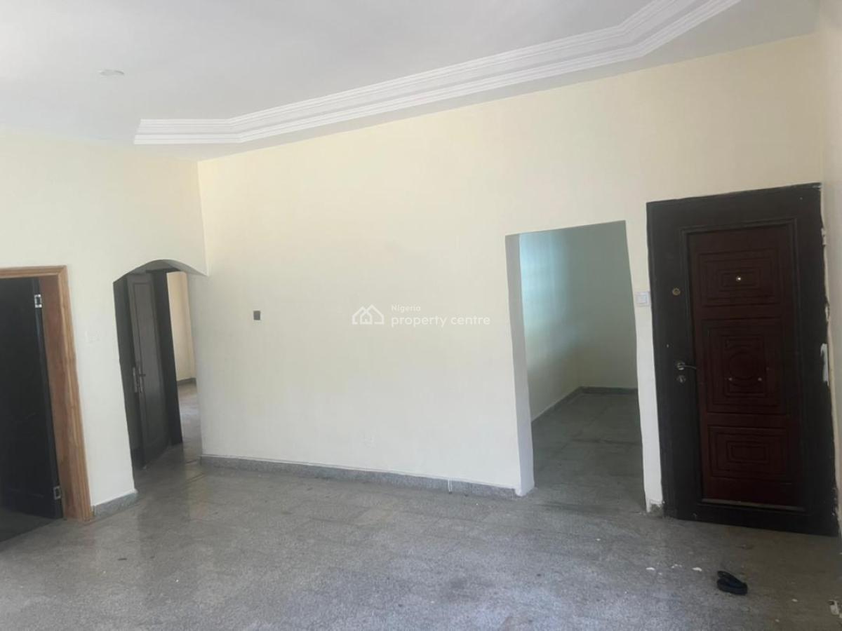 Well Renovated Self Compound 5 Bedroom Semi-detached Duplex, Chevron, Lekki, Lagos, Semi-detached Duplex for Rent
