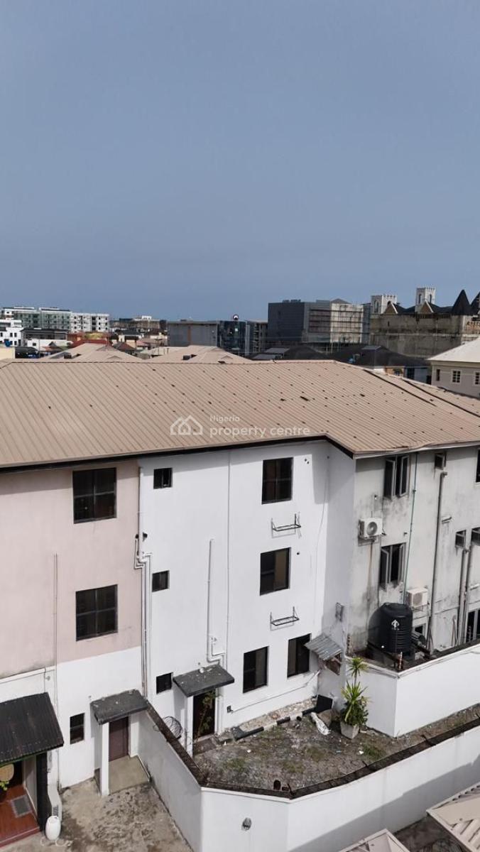 4 Bedroom Terrace Duplex with Boys Quarters, Lekki Phase 1, Lekki, Lagos, Terraced Duplex for Sale