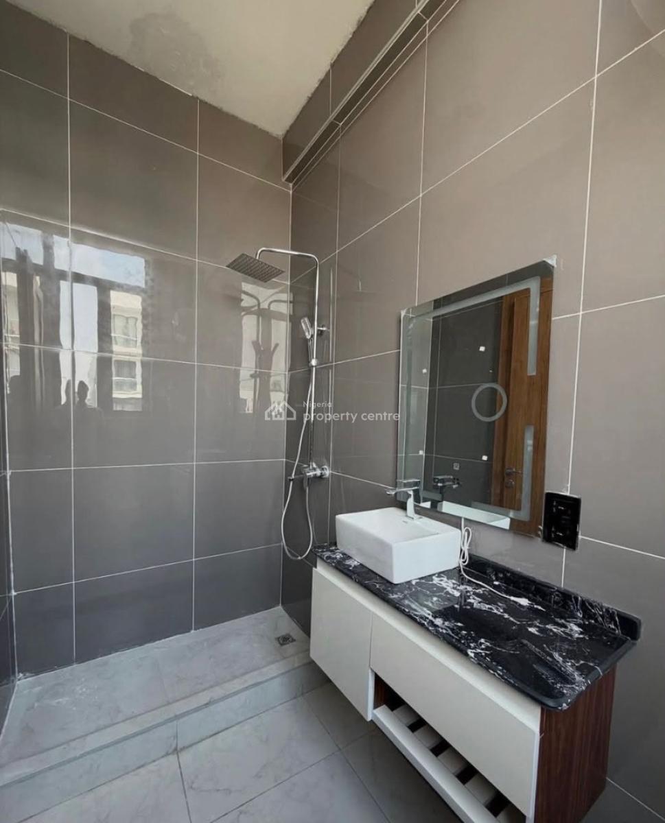 Luxury 2-bedroom Flat with Excellent Facility, Lekki Phase 1, Lekki, Lagos, Flat / Apartment for Rent