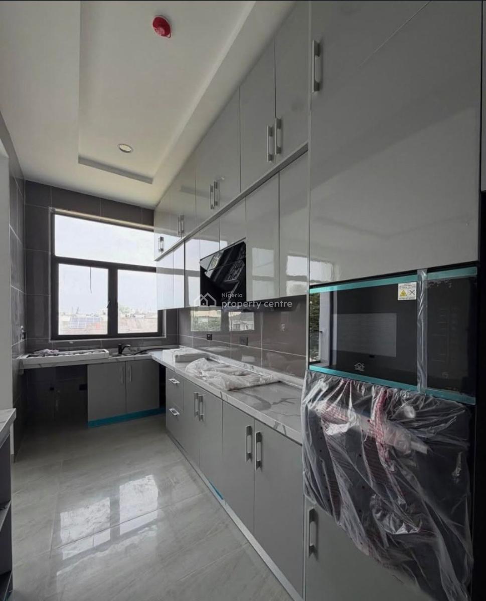 Luxury 2-bedroom Flat with Excellent Facility, Lekki Phase 1, Lekki, Lagos, Flat / Apartment for Rent