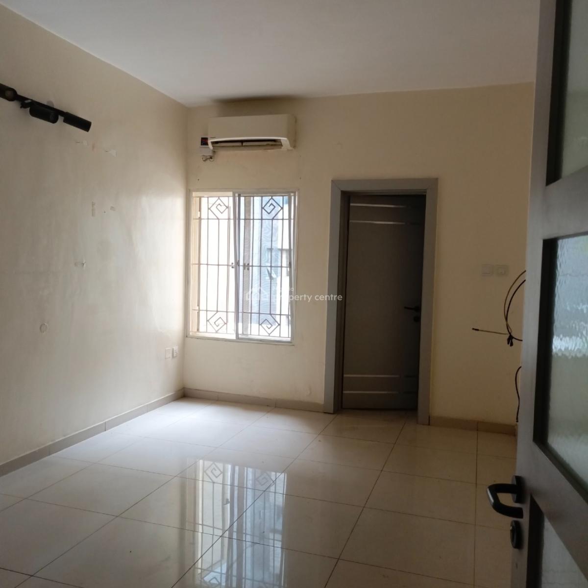 4 Bedroom Terrace, Off Admiralty Way, Lekki Phase 1, Lekki, Lagos, Semi-detached Bungalow for Rent