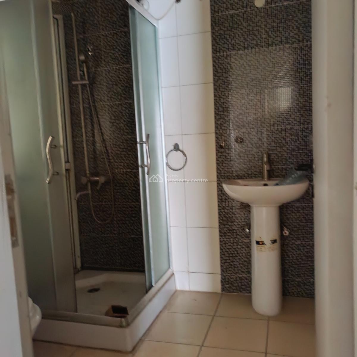 4 Bedroom Terrace, Off Admiralty Way, Lekki Phase 1, Lekki, Lagos, Semi-detached Bungalow for Rent