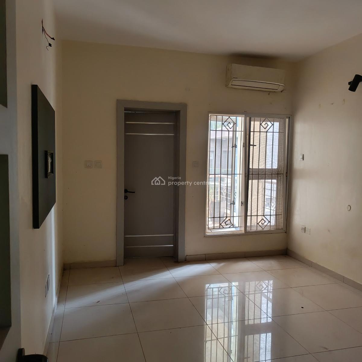 4 Bedroom Terrace, Off Admiralty Way, Lekki Phase 1, Lekki, Lagos, Semi-detached Bungalow for Rent