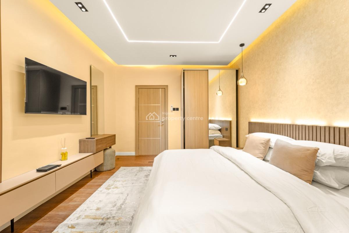 Exquisite 2-bedroom Apartment, Ikeja Gra, Ikeja, Lagos, Flat / Apartment Short Let