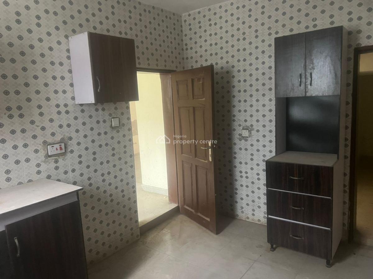 Spacious 3 Bedroom Apartment, Chevron, Lekki, Lagos, Flat / Apartment for Rent