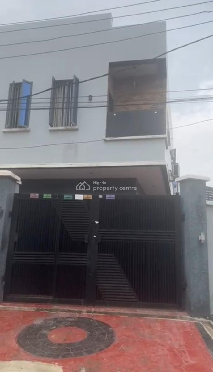 4 Bedrooms Semi Detached Duplex, Gra Phase 2, Magodo, Lagos, Semi-detached Duplex for Sale