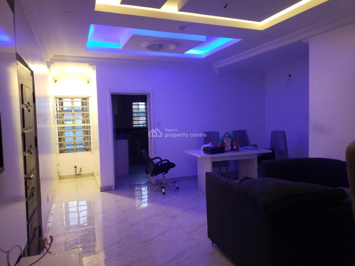 Upscale One Bedroom Flat, No. 8 Idowu Emma Street, Ilasan, Lekki, Lagos, Flat / Apartment for Rent