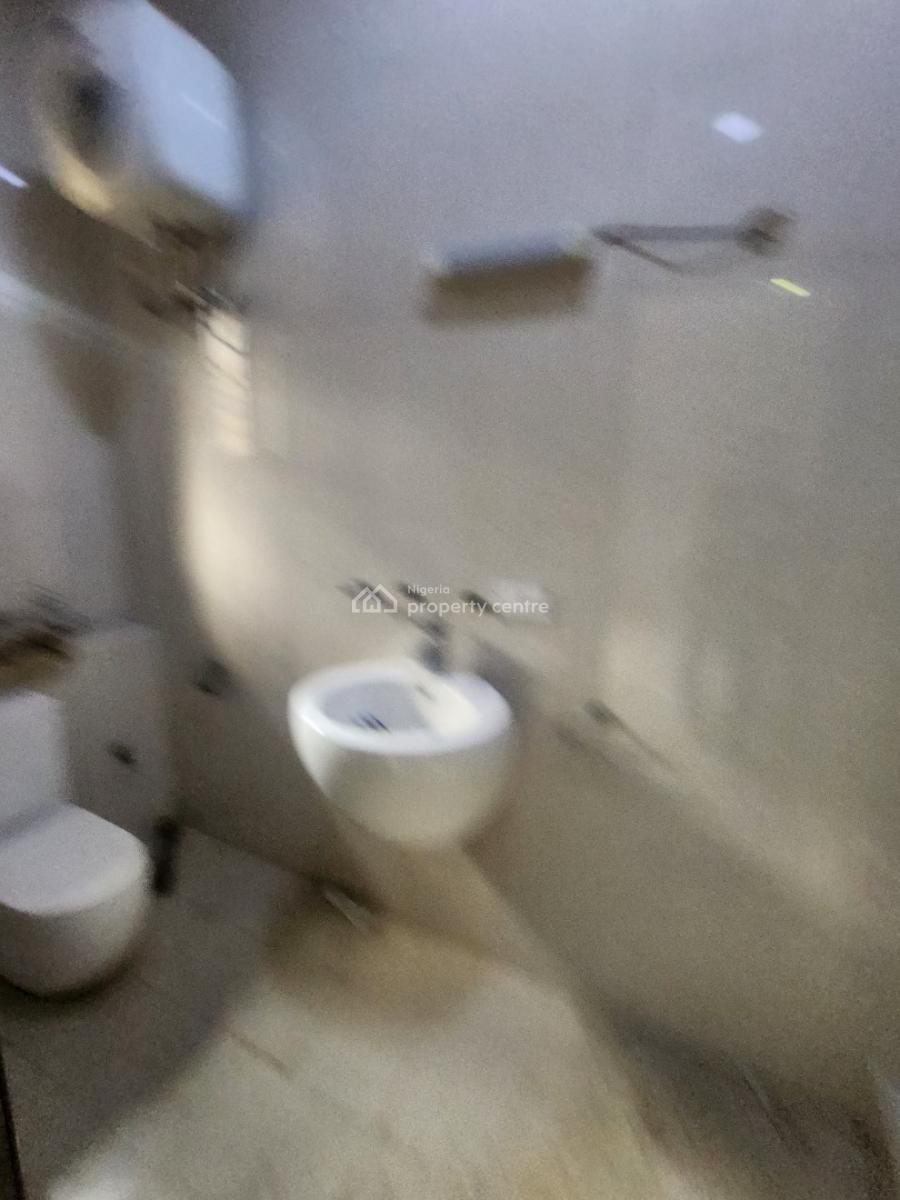 Spacious Service 3bedroom Flat. with Ac&gen, Wuye Main,tarred Rd, Wuye, Abuja, Flat / Apartment for Rent