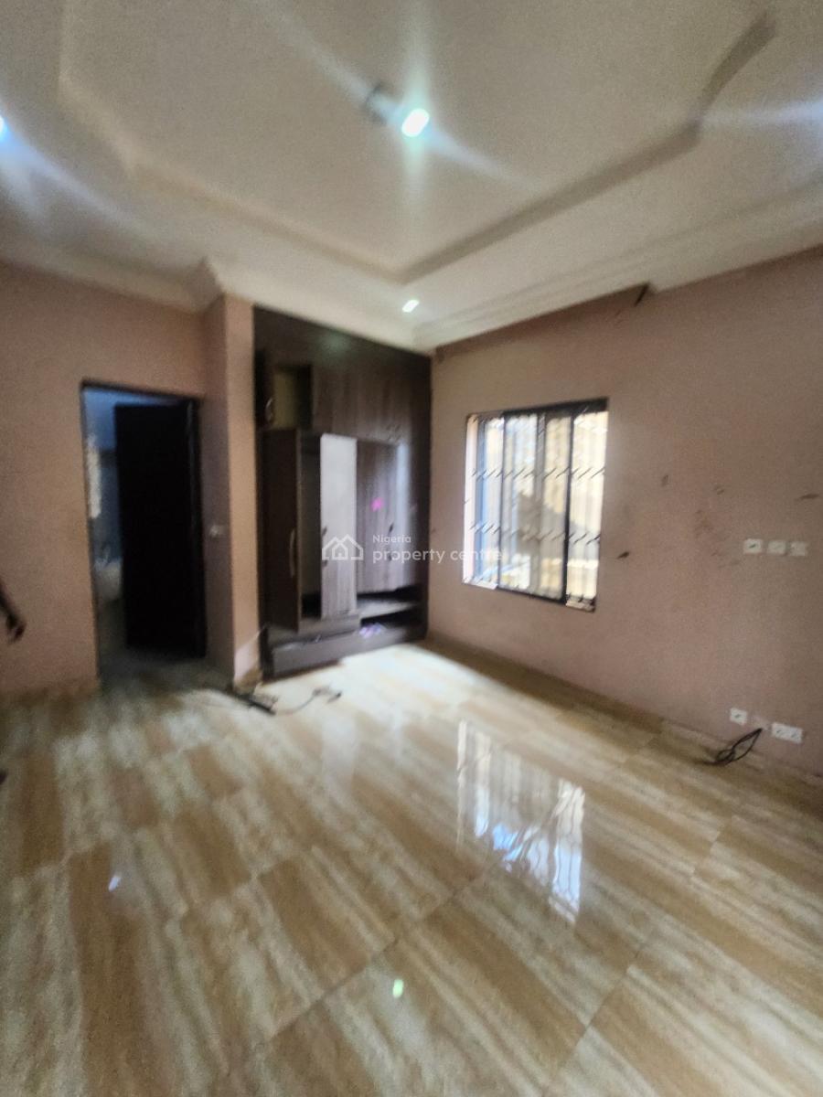 Spacious Service 3bedroom Flat. with Ac&gen, Wuye Main,tarred Rd, Wuye, Abuja, Flat / Apartment for Rent