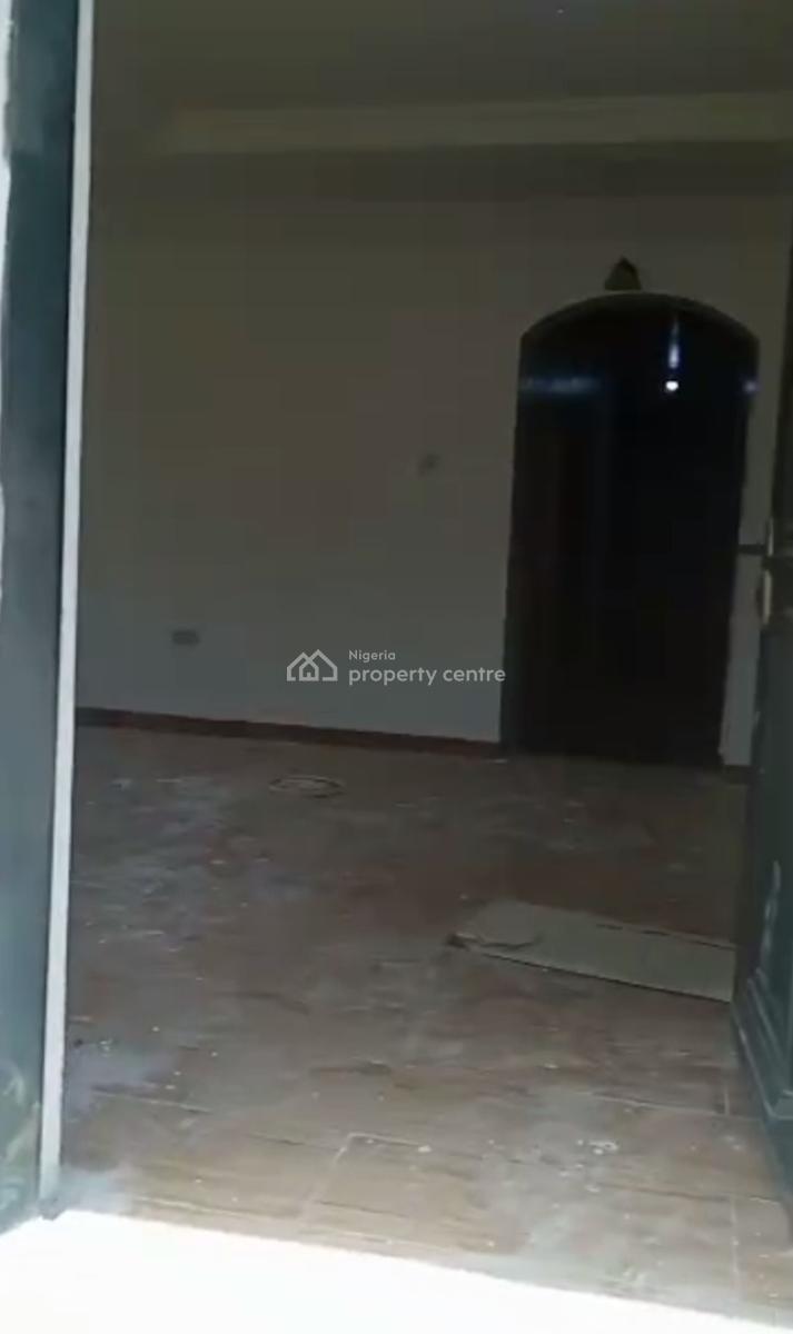 Spacious Standard Decent Three Bedroom Apartment, Gwarinpa, Abuja, Flat / Apartment for Rent