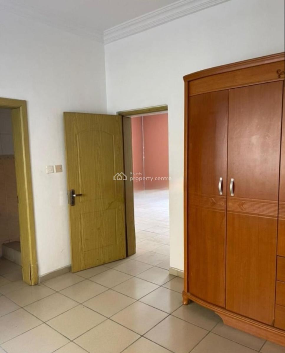 Spacious and Well Maintained Commercial 4bedroom Fully Detached Duplex, Lekki Phase 1, Lekki, Lagos, Detached Duplex for Rent