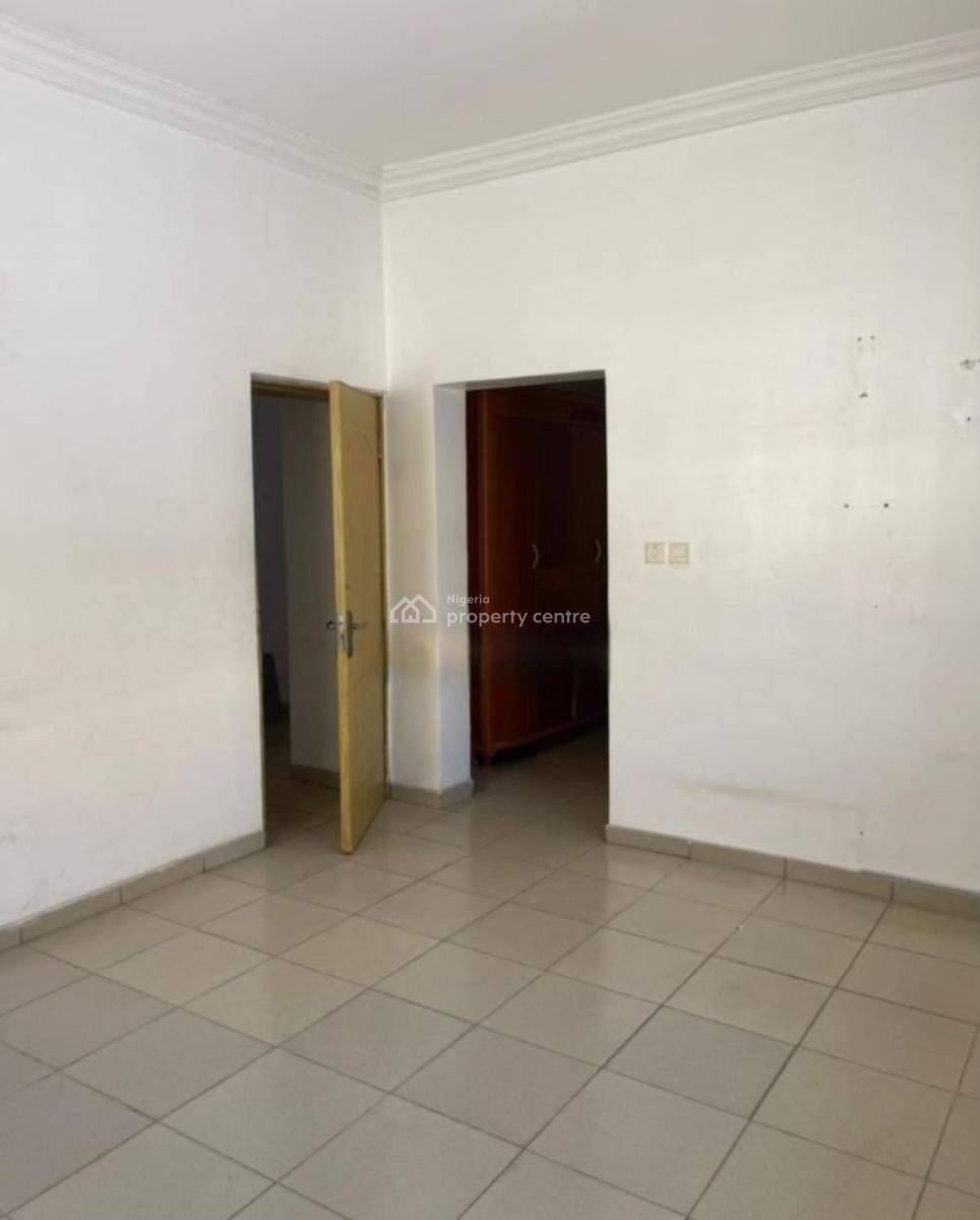 Spacious and Well Maintained Commercial 4bedroom Fully Detached Duplex, Lekki Phase 1, Lekki, Lagos, Detached Duplex for Rent