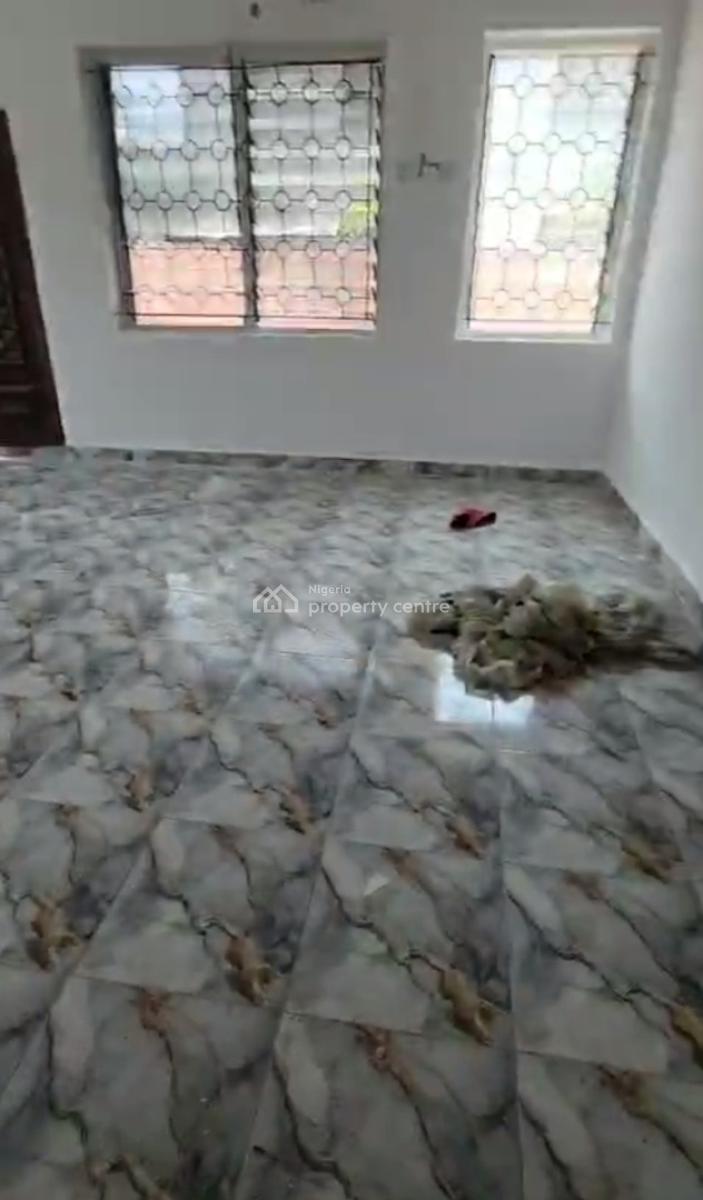 a Well-renovated Spacious Ground Floor 4-bedroom Flat, Off Akerele and Ogunnlana Drive, Surulere, Lagos, Flat / Apartment for Rent