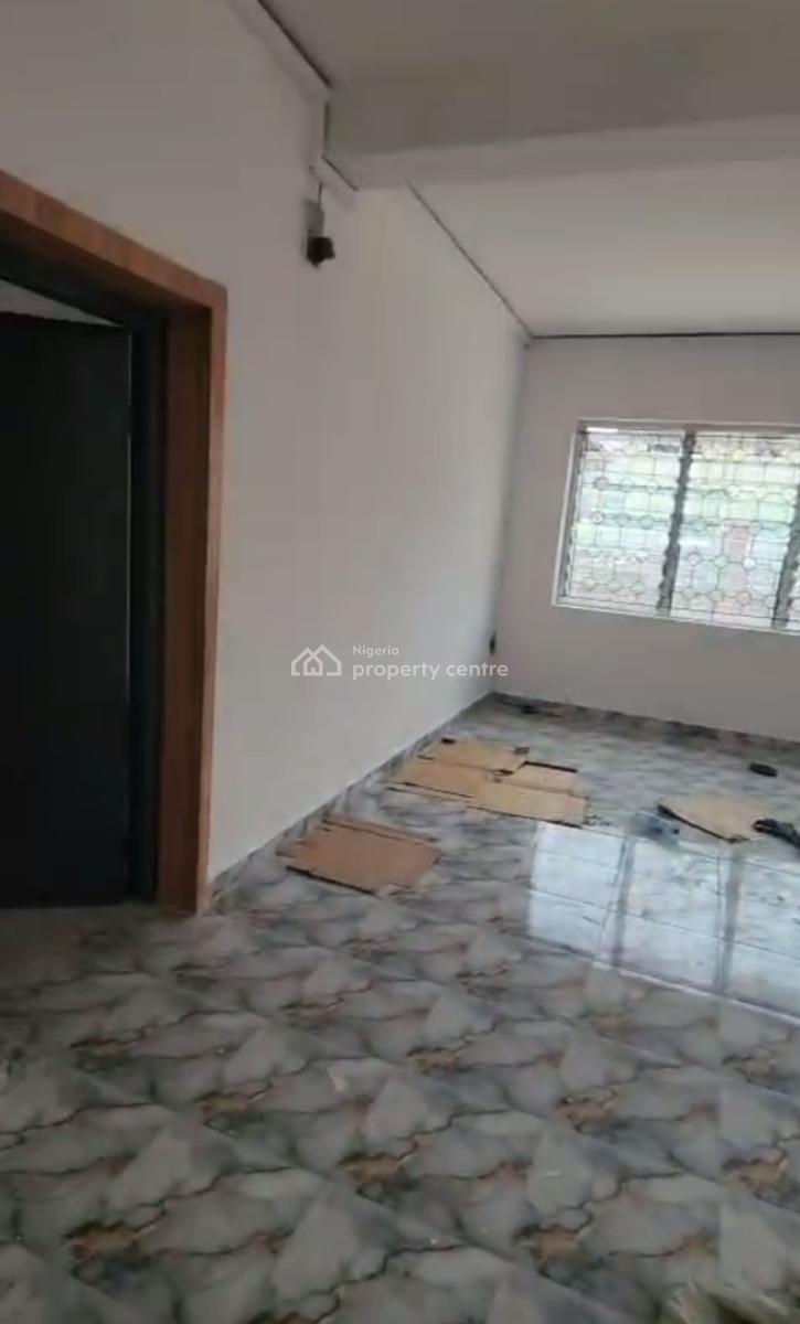 a Well-renovated Spacious Ground Floor 4-bedroom Flat, Off Akerele and Ogunnlana Drive, Surulere, Lagos, Flat / Apartment for Rent