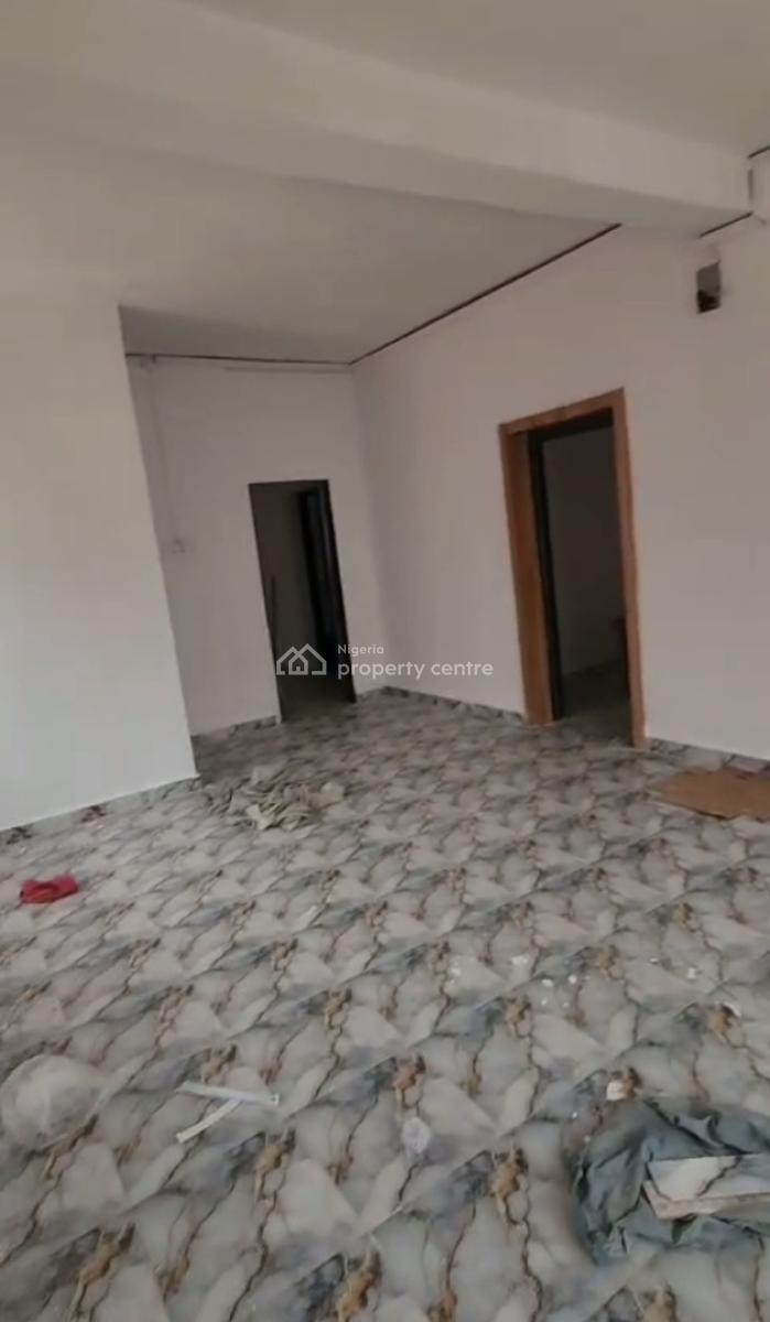 a Well-renovated Spacious Ground Floor 4-bedroom Flat, Off Akerele and Ogunnlana Drive, Surulere, Lagos, Flat / Apartment for Rent