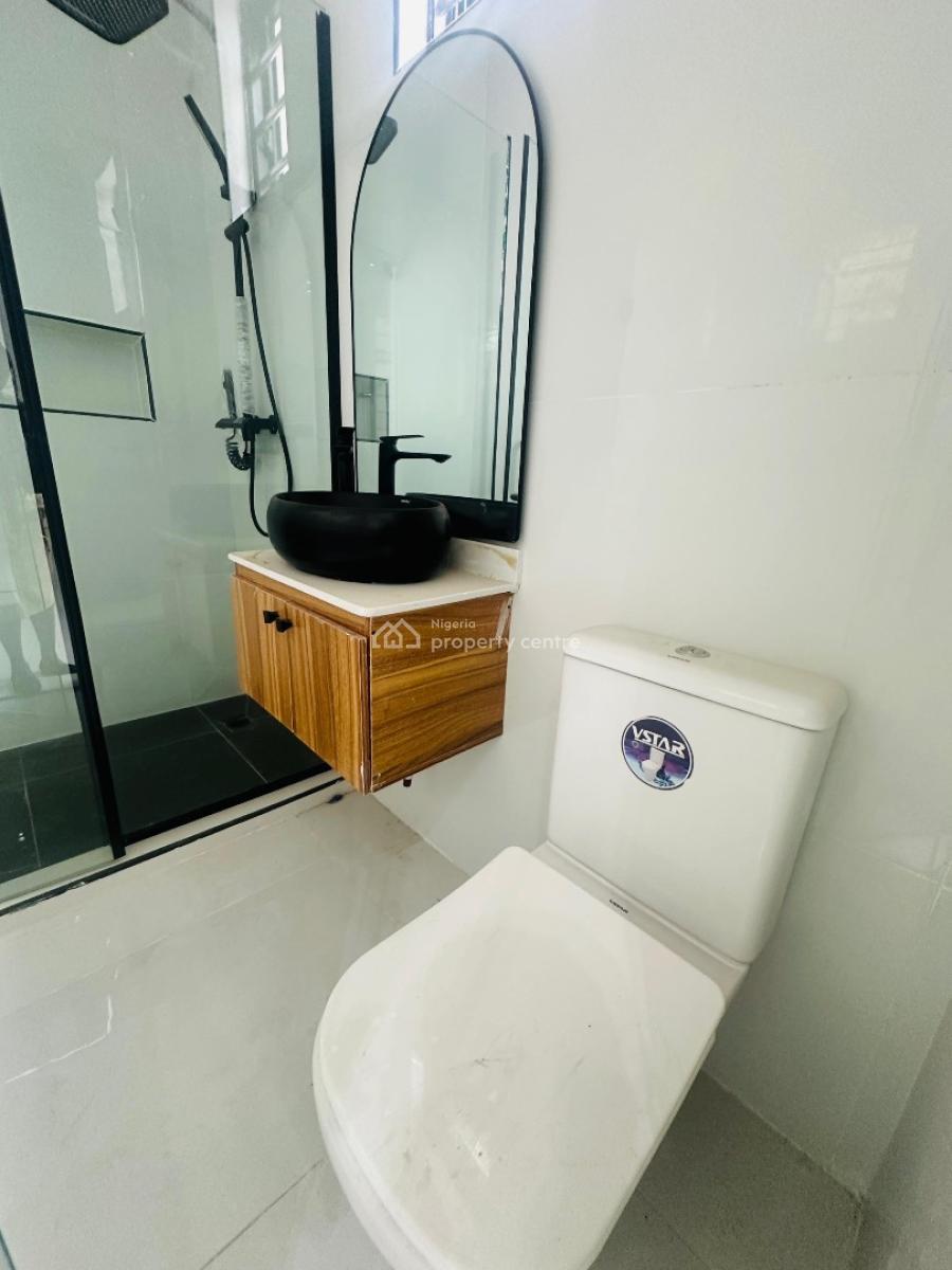 Spacious 5bedroom Detached Duplex with Swimming Pool &gym  in Ajah, Thomas Estate ,ajah ,lagos,nigeria, Ajah, Lagos, Detached Duplex for Sale