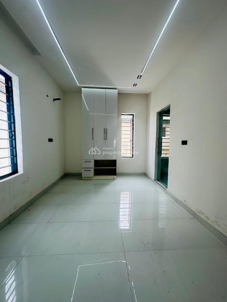 Spacious 5bedroom Detached Duplex with Swimming Pool &gym  in Ajah, Thomas Estate ,ajah ,lagos,nigeria, Ajah, Lagos, Detached Duplex for Sale