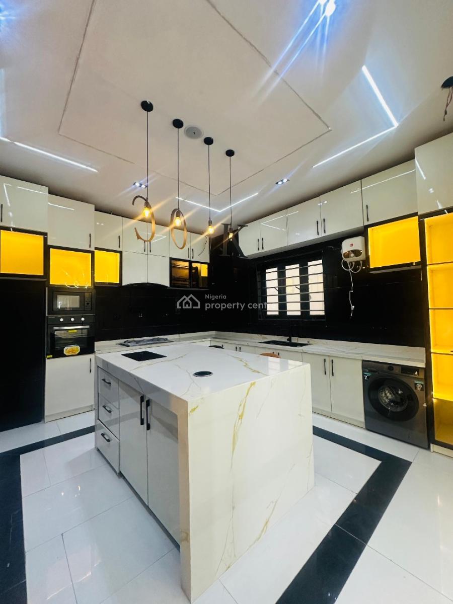 Spacious 5bedroom Detached Duplex with Swimming Pool &gym  in Ajah, Thomas Estate ,ajah ,lagos,nigeria, Ajah, Lagos, Detached Duplex for Sale