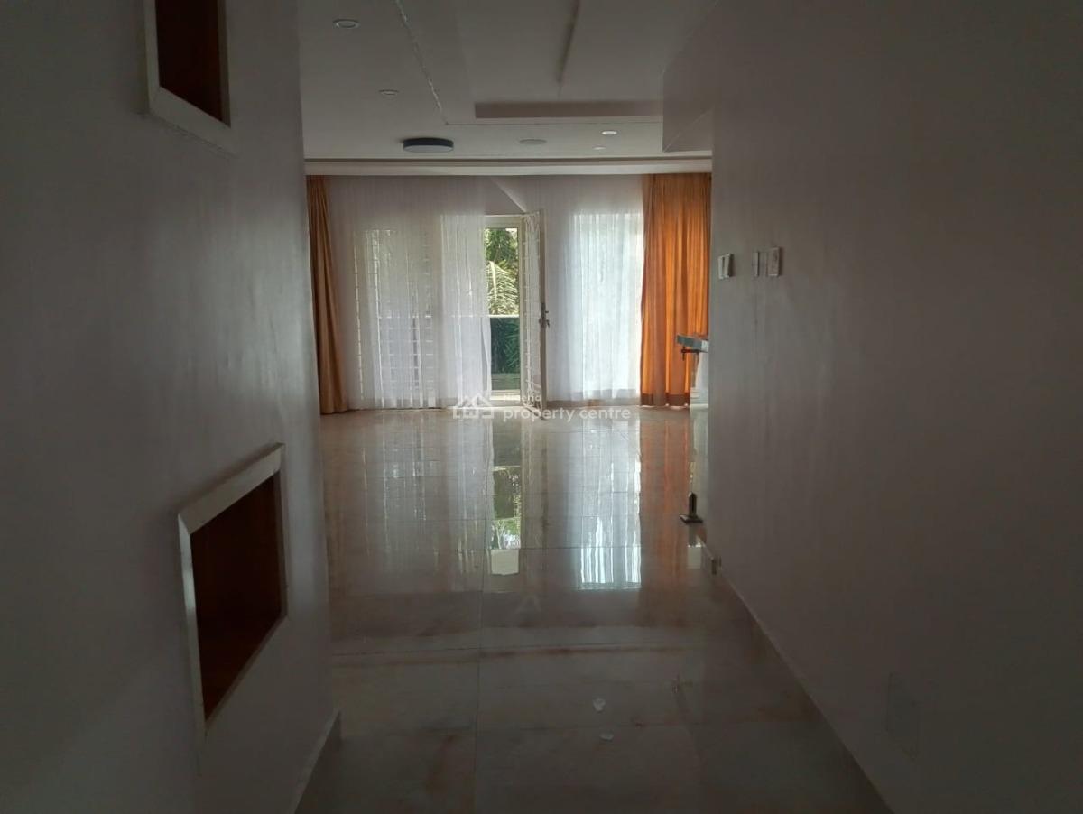 5-bedroom Detached House Featuring:  Spacious 5 Bedrooms  2-bedroom, Lekki Phase 1, Lekki, Lagos, Detached Duplex for Sale