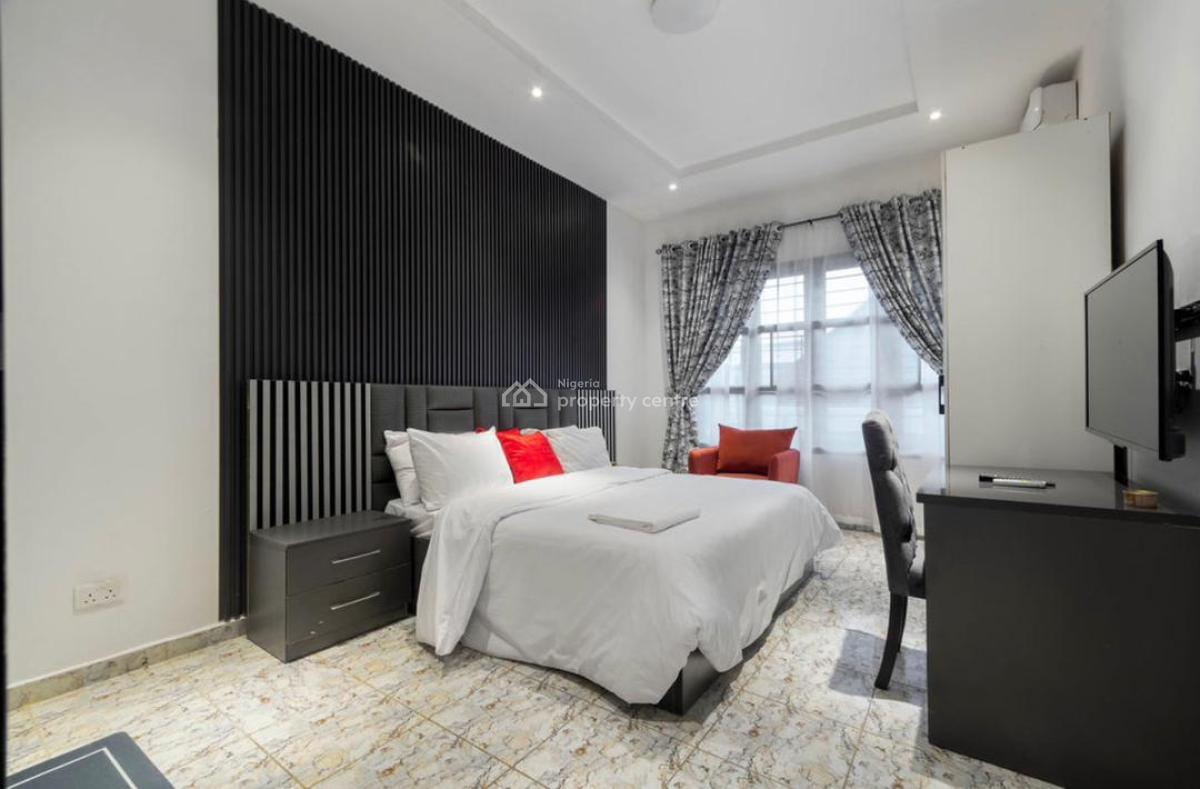 Luxury 2 Bedroom Fully Furnished with Inverters, Lekki Phase 1, Lekki, Lagos, Flat / Apartment for Sale