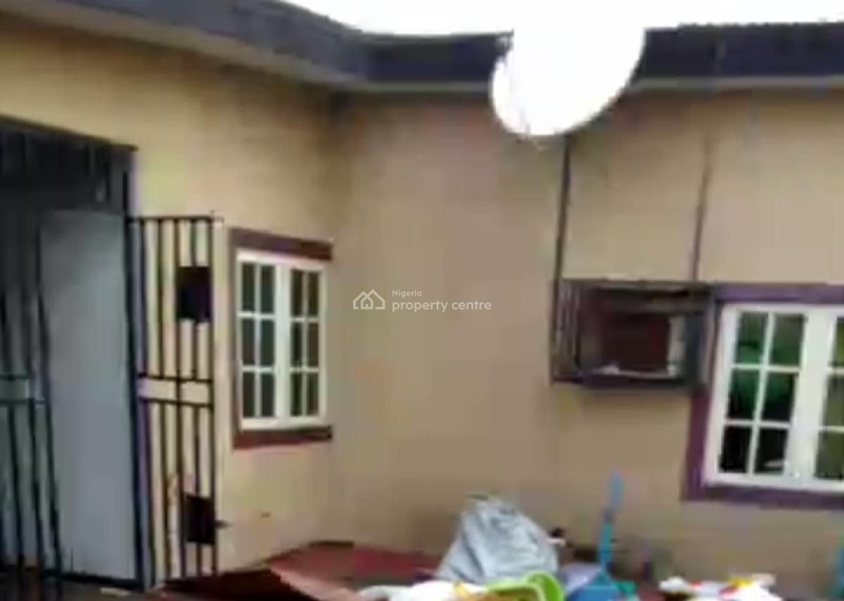 Standard Spacious Decent  3 Bedroom Detached Bungalow with Bq, Off Adeniran Ogunsanya Road, Surulere, Lagos, Detached Duplex for Rent