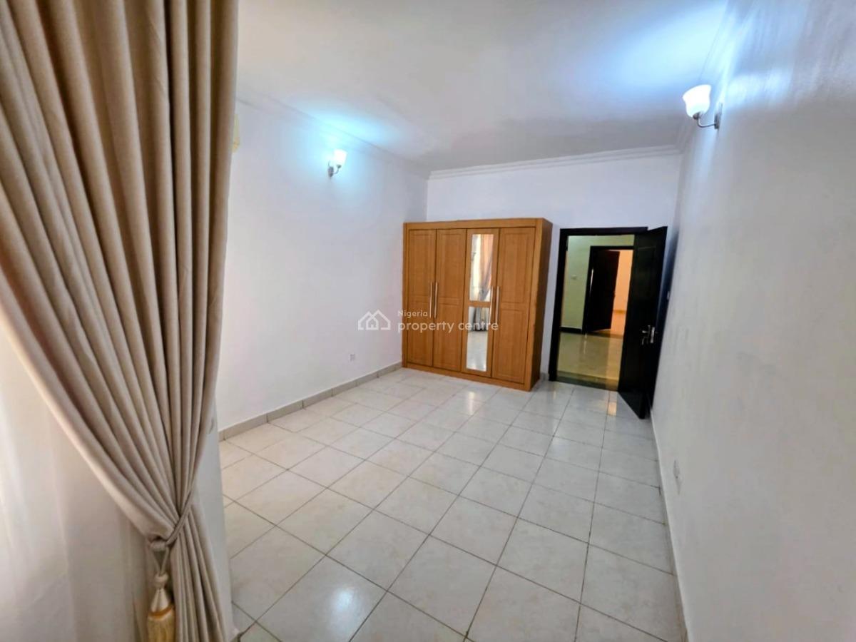 Very Sharp 4 Bedroom Semi Detached Duplex with One Bq, Mabushi, Abuja, Semi-detached Duplex for Rent