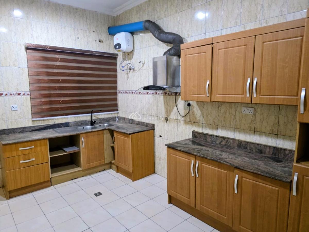 Very Sharp 4 Bedroom Semi Detached Duplex with One Bq, Mabushi, Abuja, Semi-detached Duplex for Rent