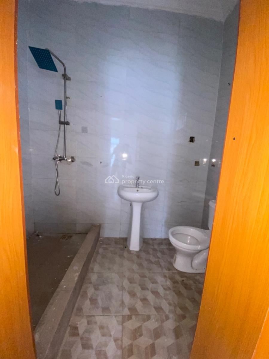 Clean 2 Bedroom Apartment, Beside Lbs, Sangotedo, Ajah, Lagos, Flat / Apartment for Rent