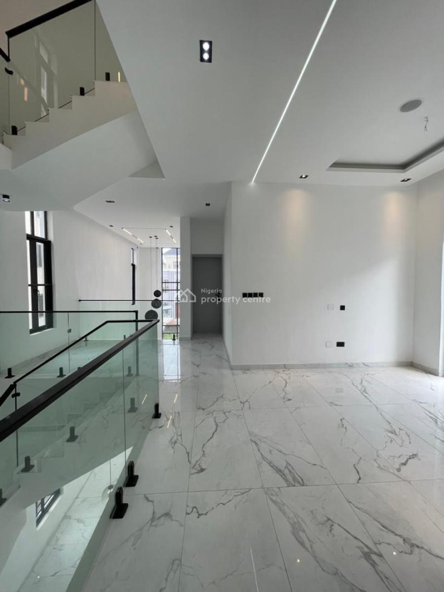 6 Bedroom Detached Duplex +bq, Swimming Pool, Lekki County, Lekki, Lagos, Detached Duplex for Sale