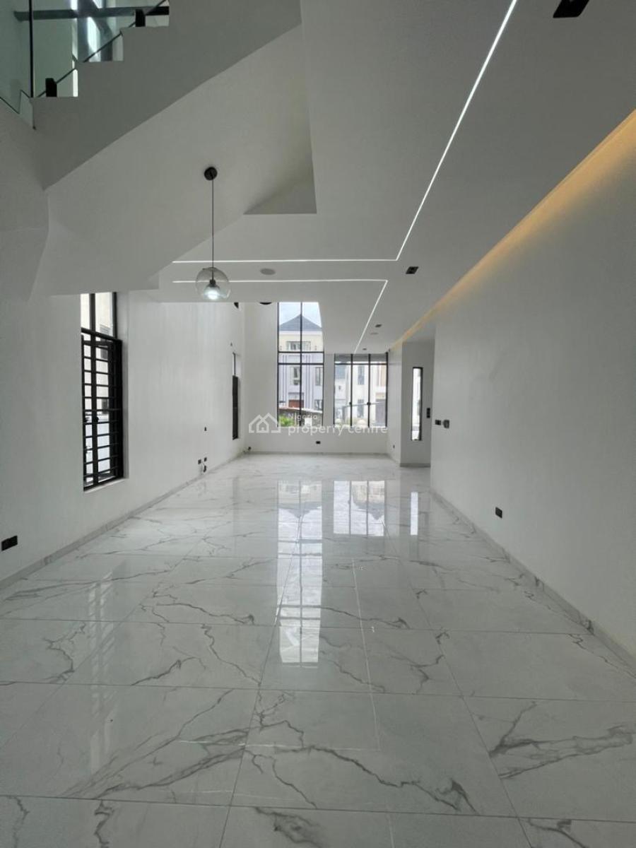 6 Bedroom Detached Duplex +bq, Swimming Pool, Lekki County, Lekki, Lagos, Detached Duplex for Sale
