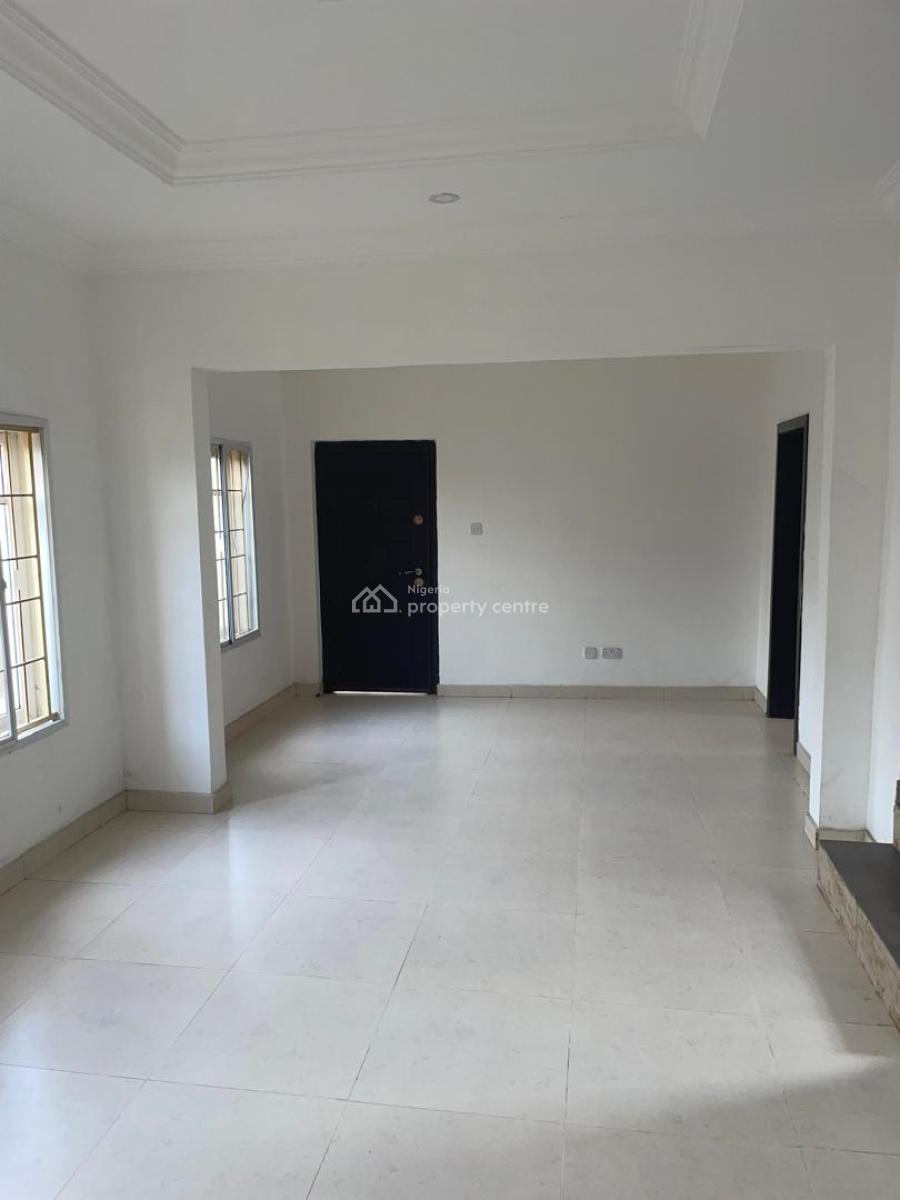 Well Maintained 4 Bedroom Semi Detached House with Bq, Lekki Scheme 2 By Abraham Adesanya, Ajah, Lagos, Semi-detached Duplex for Rent