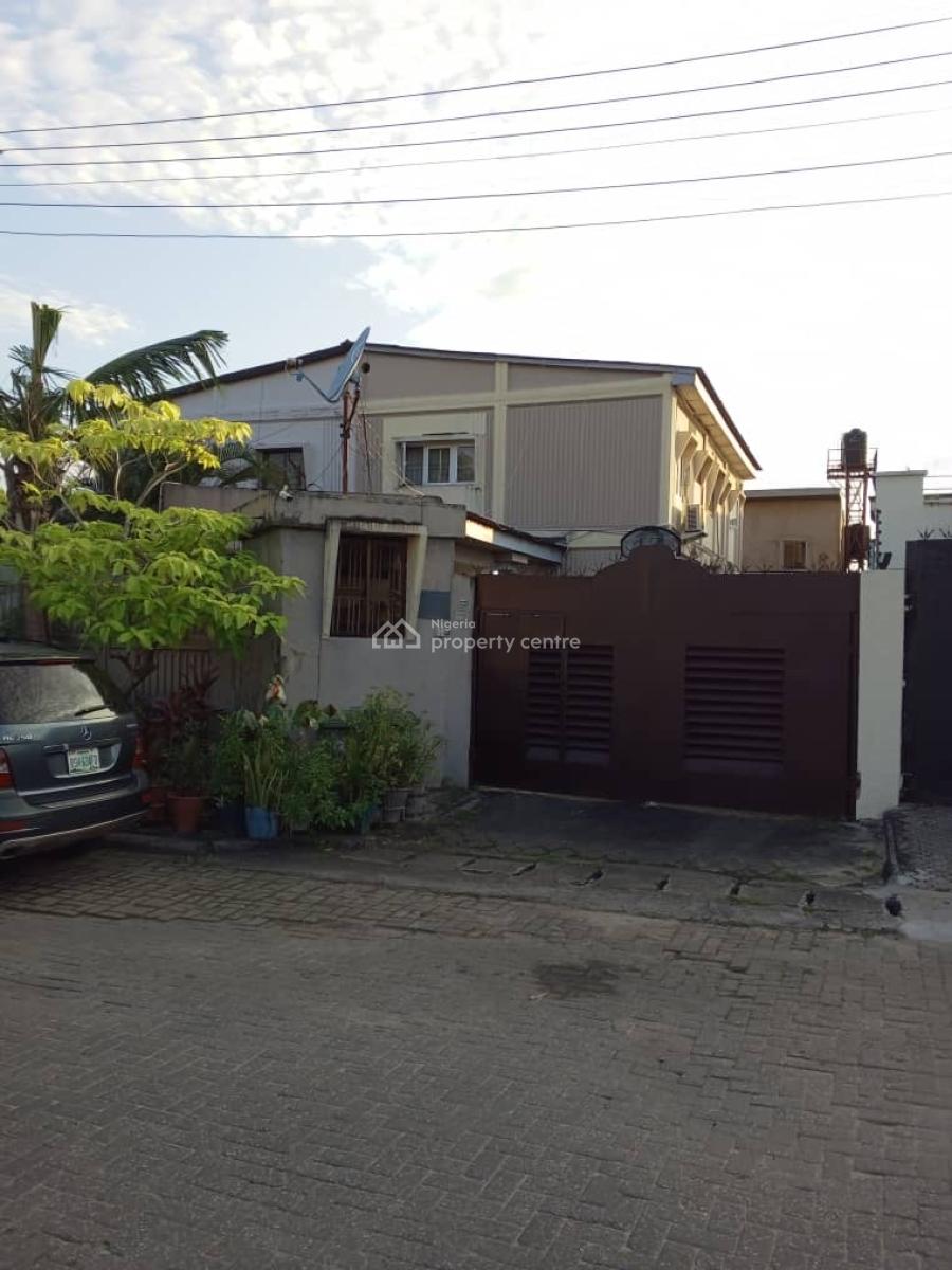Well Maintained 4 Bedroom Wing of Duplex with a Room Bq, Dolphin Estate Ikoyi, Ikoyi, Lagos, House for Sale